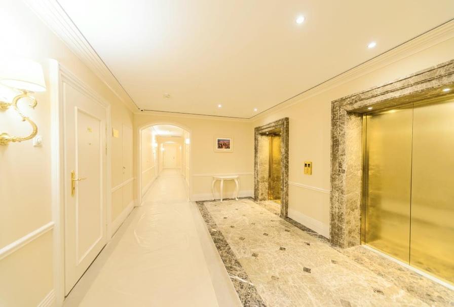 1 Room 60M2 Center Of Obolon Near River Side. 11 Floor Kyiv Exterior photo