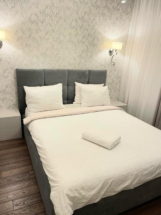 1 Room 60M2 Center Of Obolon Near River Side. 11 Floor Kyiv Exterior photo