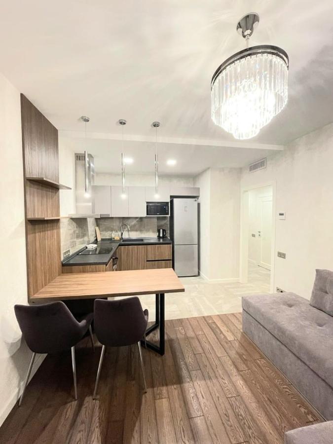 1 Room 60M2 Center Of Obolon Near River Side. 11 Floor Kyiv Exterior photo